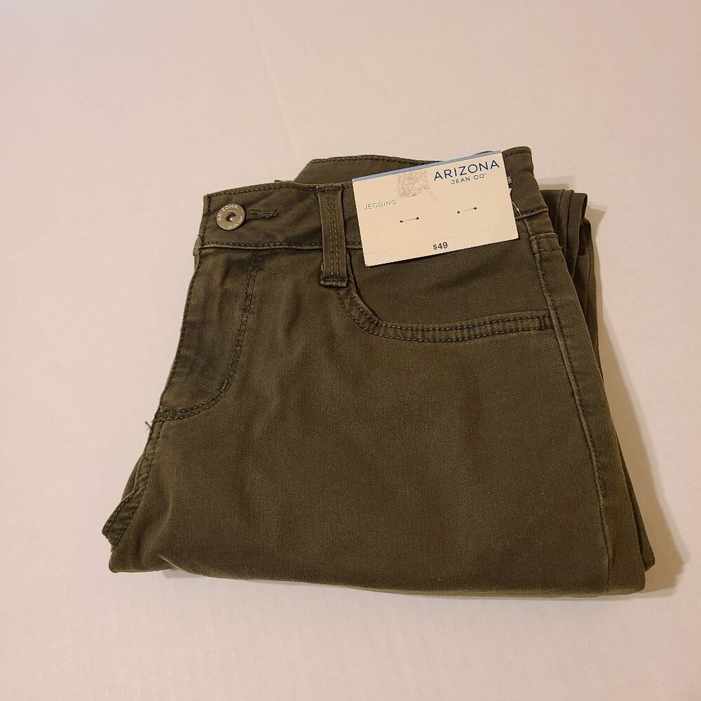 ARIZONA JEAN CO JUNIORS AVOCADO JEGGINGS/SKINNY FIT - 7